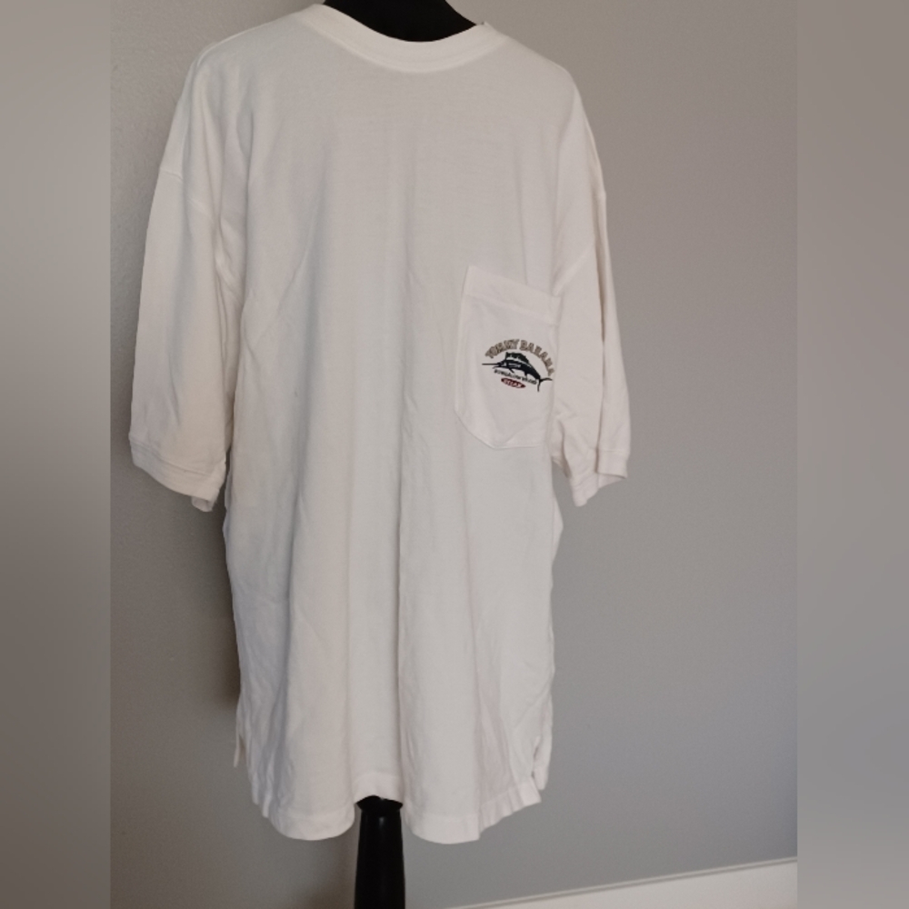 Tommy Bahama tshirt